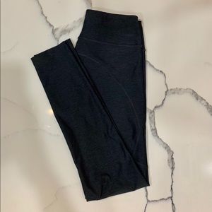 Outdoor Voices 7/8 Warm Up Leggings in Charcoal 🖤